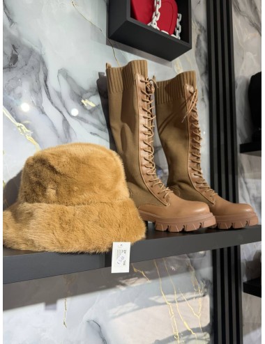 Anfibi alti con laccio