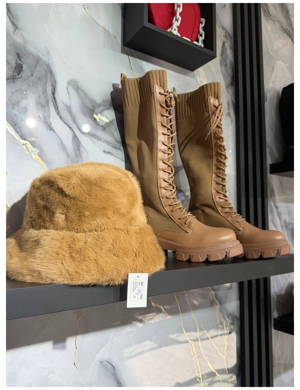 Anfibi alti con laccio