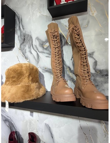 Anfibi alti con laccio