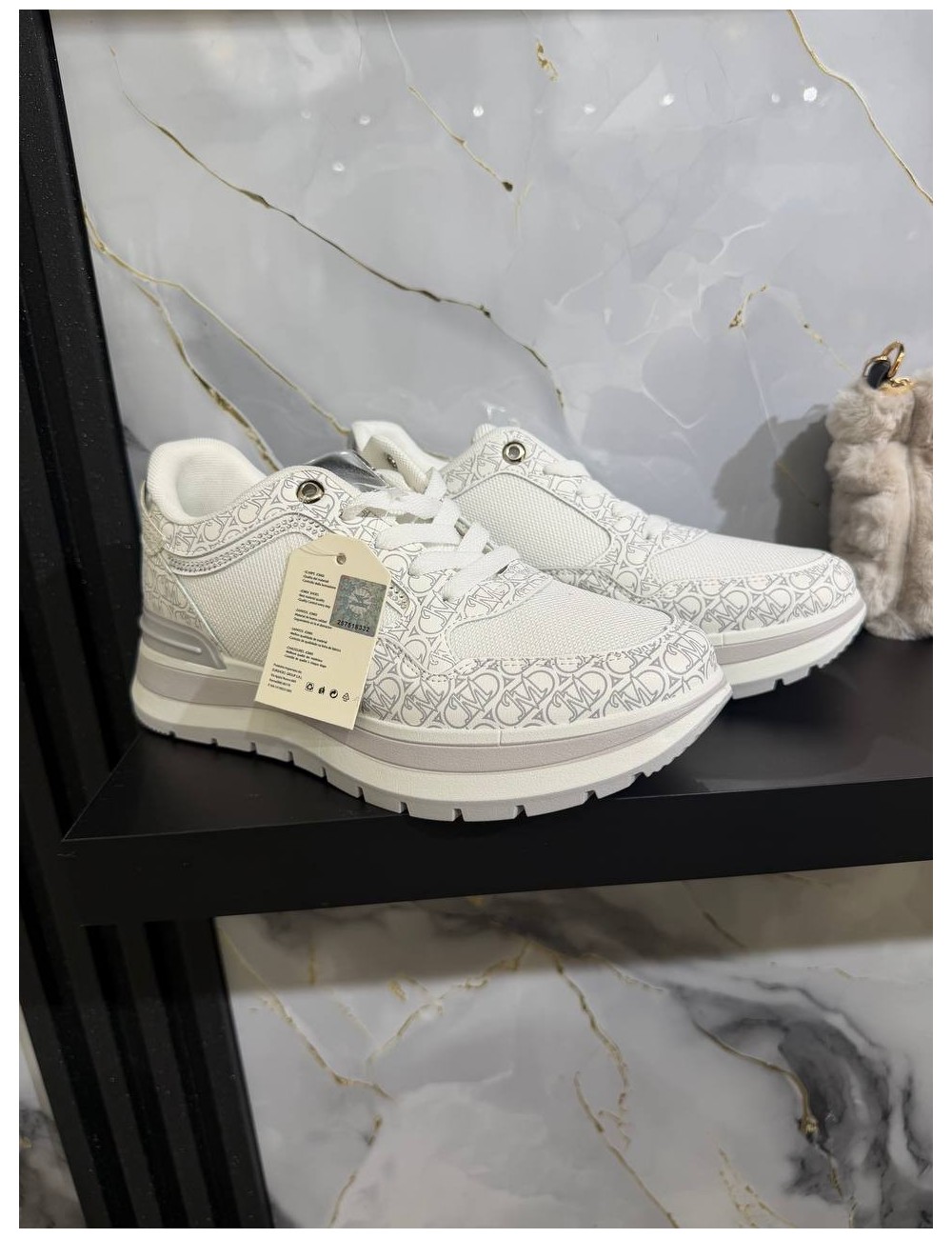 Sneakers bianche con brillantini