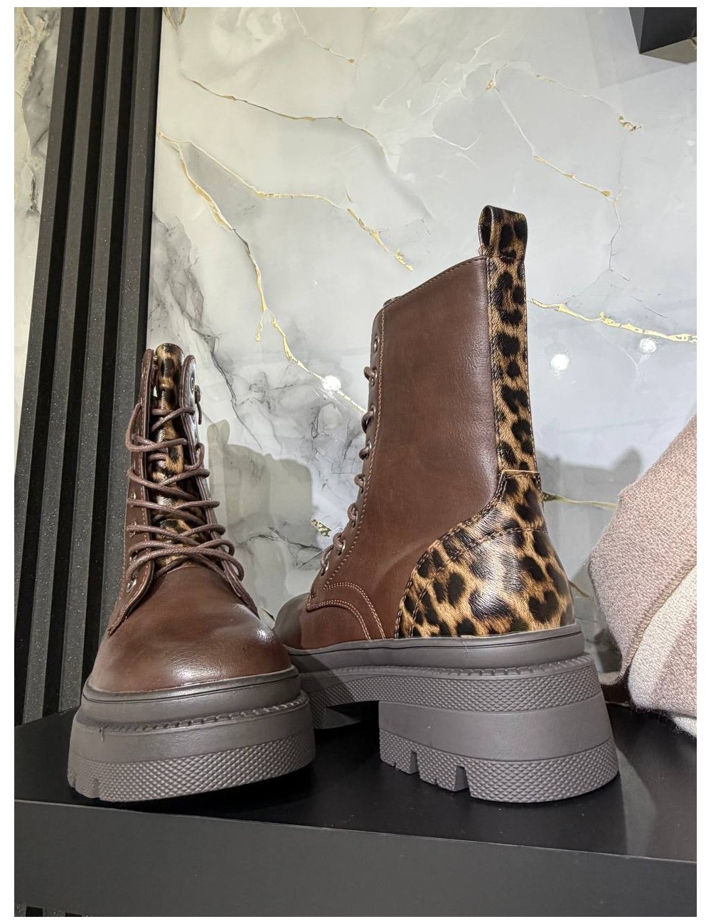 Anfibi Marroni Mod Dr.Martens