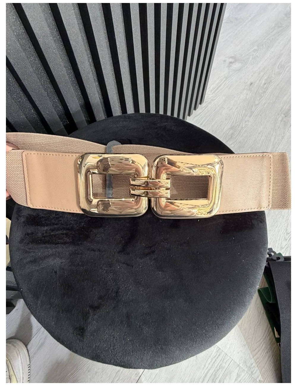 Cintura elastica con cinturino oro