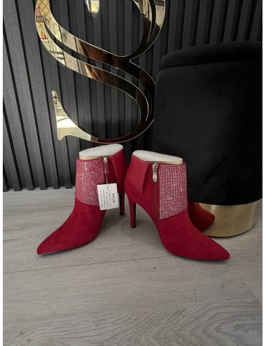 Stivaletto bordeaux con tacco