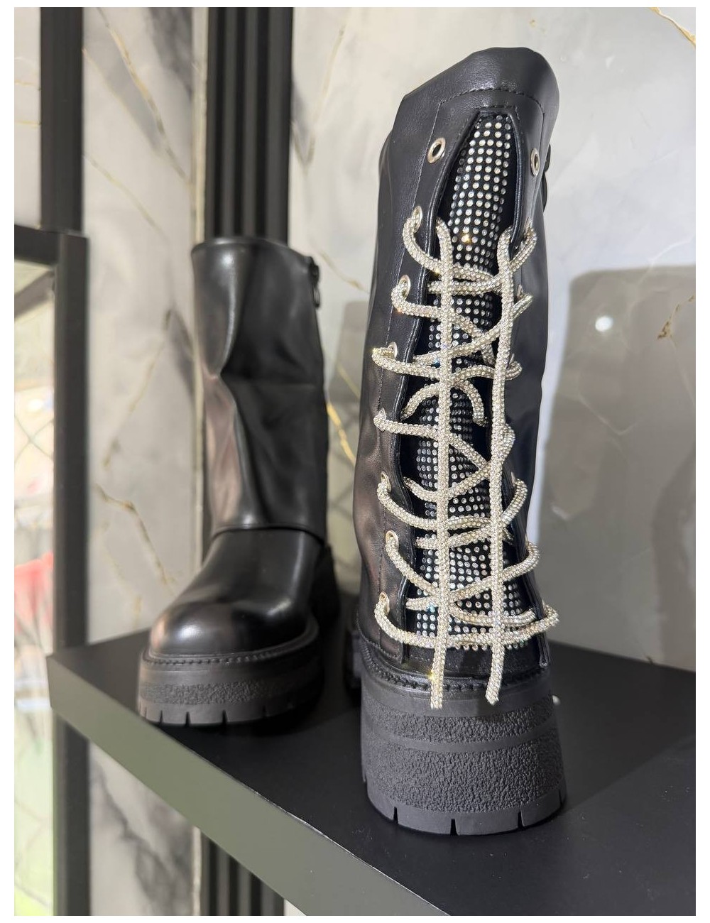 Stivale nero con strass